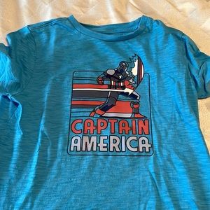 Used boys gap, Captain America T-shirt